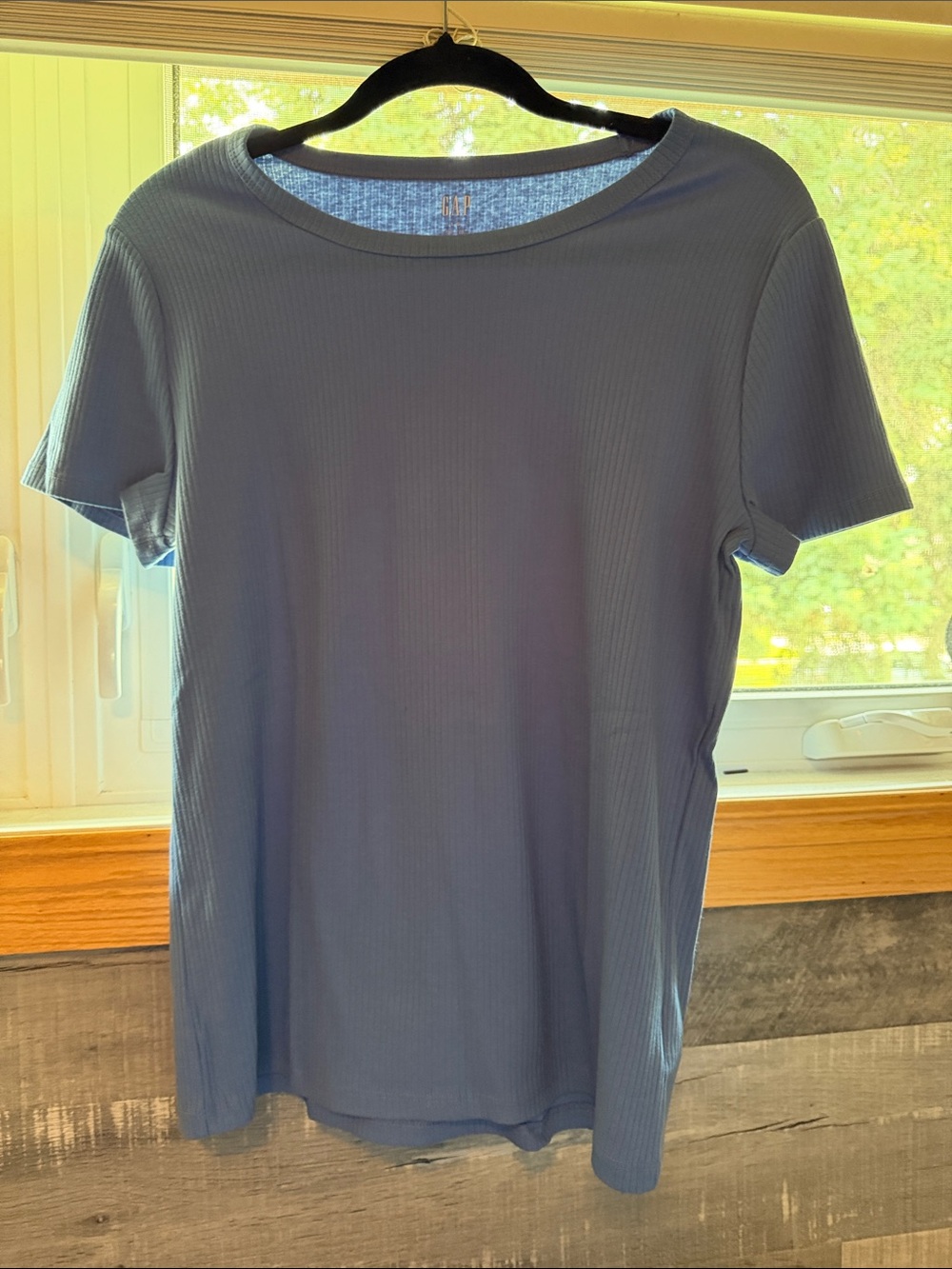 Women’s Crew Neck Ribbed Short Sleeve Tee in Light Blue